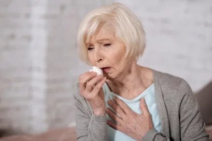 喉咙咳嗽有痰怎么办最有效