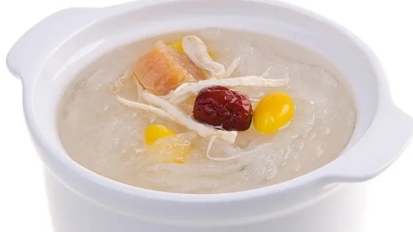 燕窝的功效与作用及营养 燕窝什么季节吃效果最好？