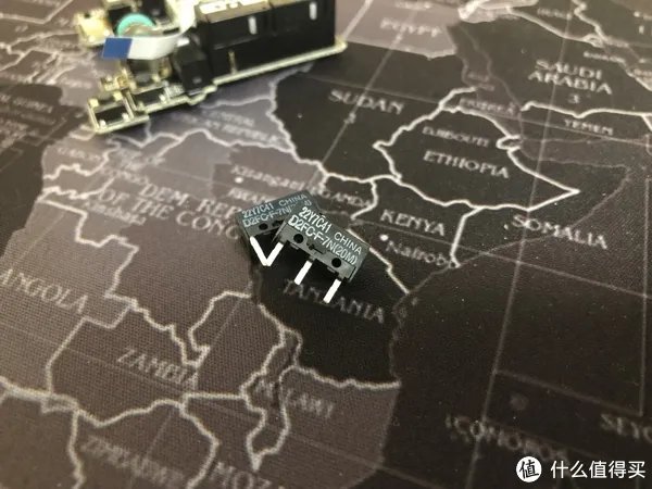 雷蛇曼巴眼镜蛇4G版拆解及更换微动教程