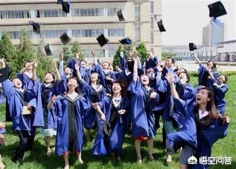 有哪些非实体行业在未来五年十年前景比较好？