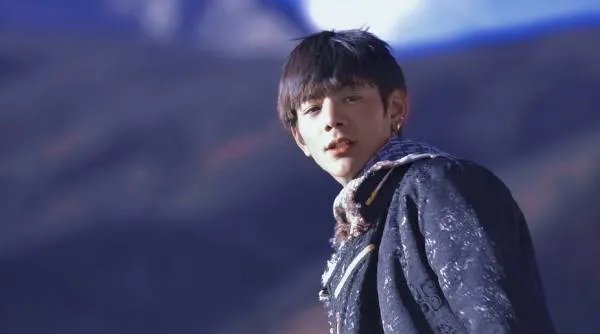 海霞说丁真背后的美值得更多流量，丁真背后究竟藏着怎样的秘密？