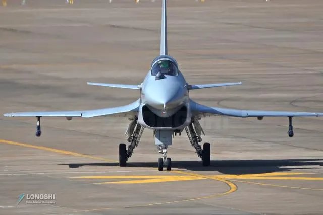 中国歼10战斗机怎么样？