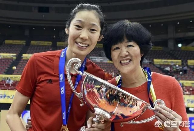 中国女排朱婷如今这么成功,离不开郎平当年的发掘和调教吗?为什么?