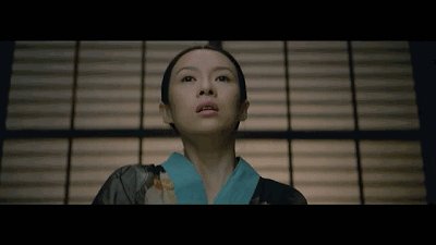 浴室扒衣、泳池恋足 2016年国产片十大最污镜头