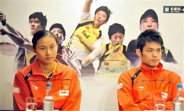 王仪涵林丹拒绝握手真的吗怎么回事 王仪涵喜欢林丹吗男朋友是谁