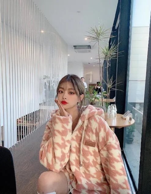 魏哲鸣承认已婚，老婆王岚说真正离婚原因