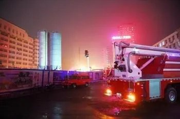 郑州地铁工地大火全过程？