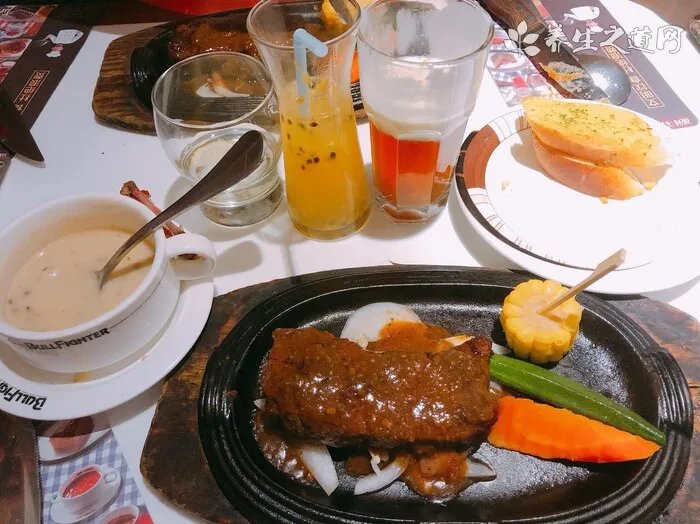 蜈蚣吃什么？只吃荤不吃素