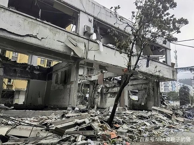 湖北十堰燃气爆炸事故已致25人死亡，为何会造成如此严重的后果？