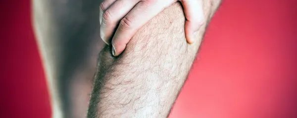 腿疼是怎么回事