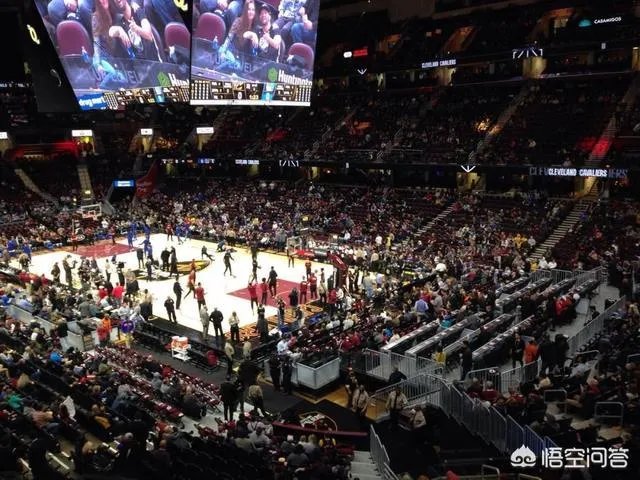 库里9记三分射穿骑士，没有詹姆斯的骑勇大战还有多少人关注？