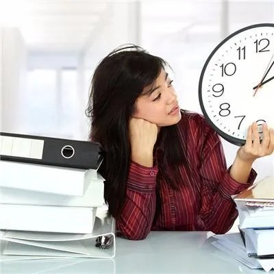 女生被虐憋尿的故事