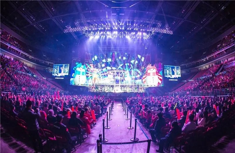 跨年晚会芒果台收视第一，口碑却崩了，有哪些细节表明芒果台在走下坡路？