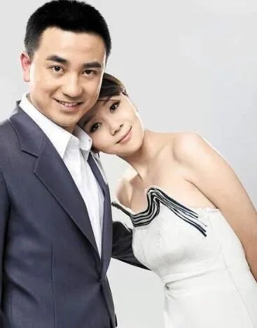 演员王一楠高鑫女儿曝光 二人不离不弃共患难