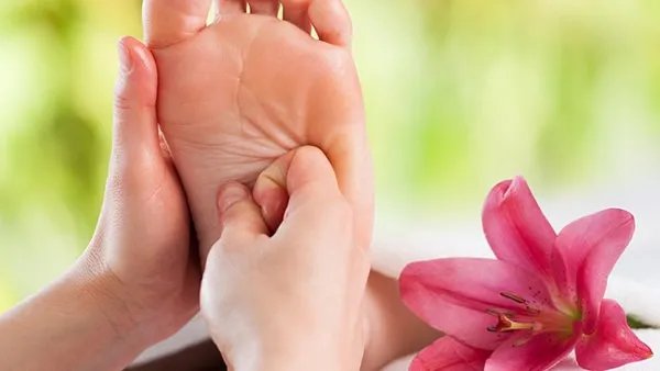 脚心痒是怎么回事 诱发脚心痒的病因都有哪些