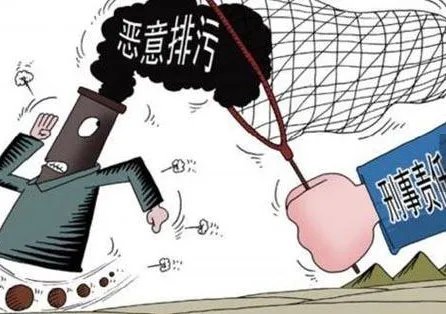 江西出现的红色河水是什么原因造成的？