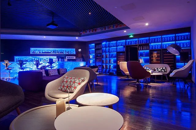 【酒吧卡座】酒吧卡座是什么意思 酒吧卡座和散台的区别