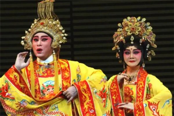 广东十大粤曲排行榜：《梁祝》上榜，第九是《紫钗记》