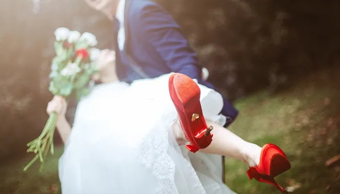 处女座女孩子和哪些星座最配 和处座女最适配的是什么星座