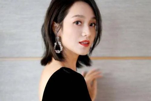 朱丹和伊一同出于浙江卫视，你觉得谁的主持风格更有特色？