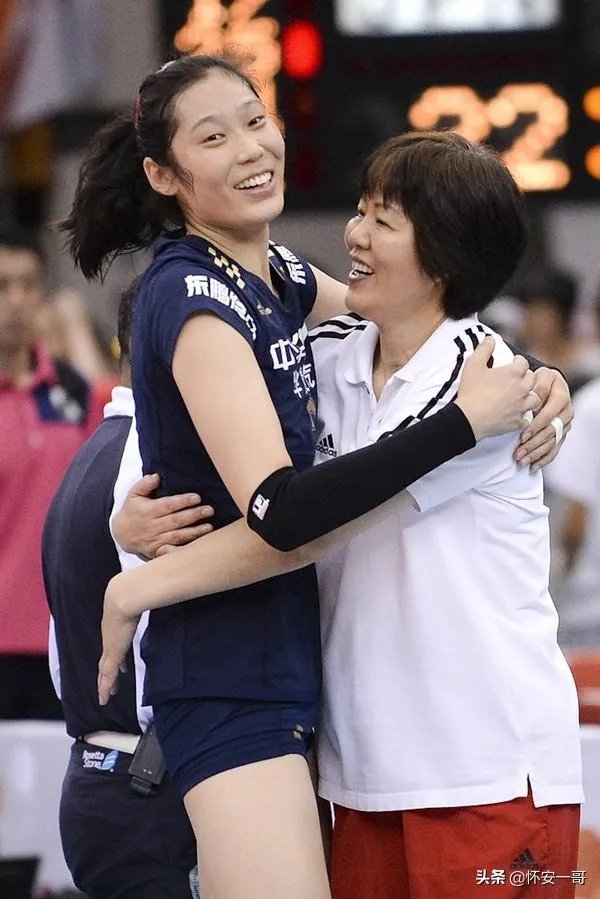 中国女排朱婷如今这么成功,离不开郎平当年的发掘和调教吗?为什么?