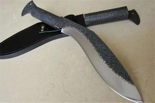 世界十大最帅匕首 猛虎刀帅到想哭,第一竟然是最差的刺刀