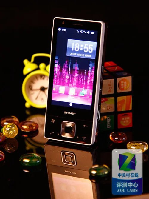 首尝智能W/G双网双待 夏普SH81iUC评测