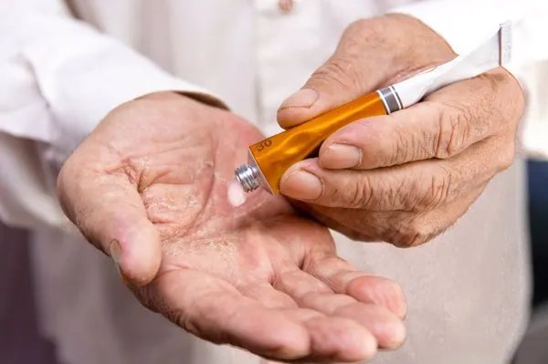 硅霜婴儿可以用吗怎么用