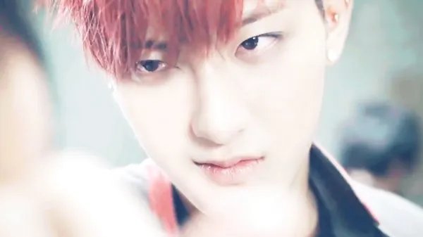 黄子韬狂删微博怎么回事？