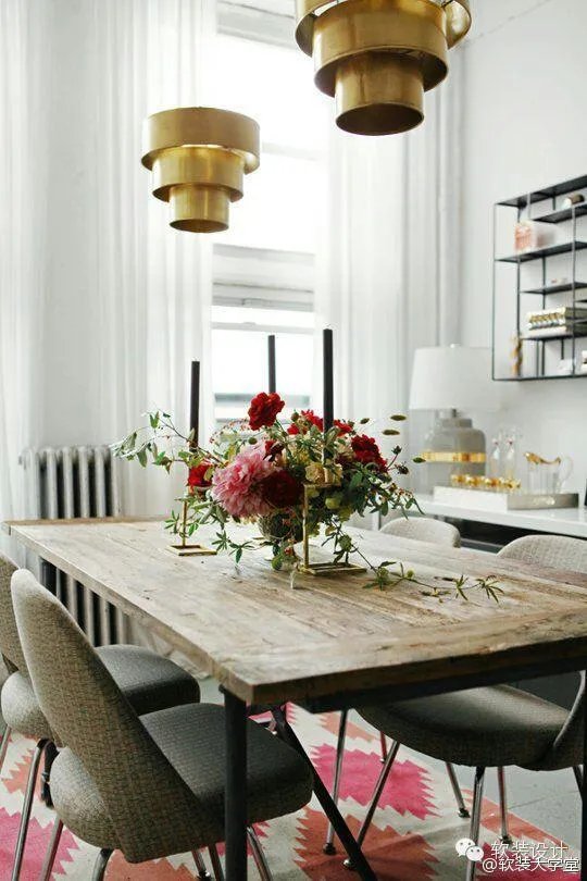 唐纳·卡兰（Donna Karan），美国著名时装设计师，纽...