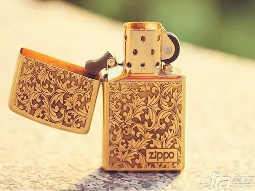 zippo打火机要如何加油 zippo打火机加油注意事项