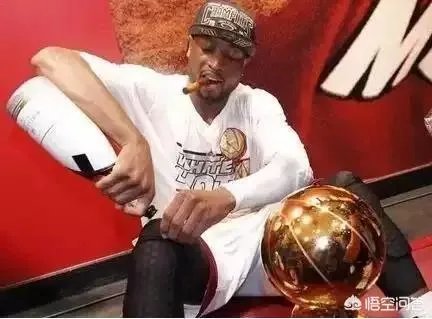 怎么看待韦德绝杀76人？