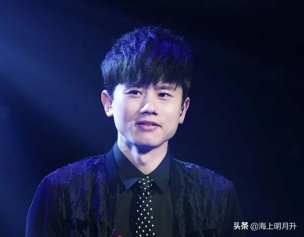 张杰入职上海大学电影学院，你怎么看？