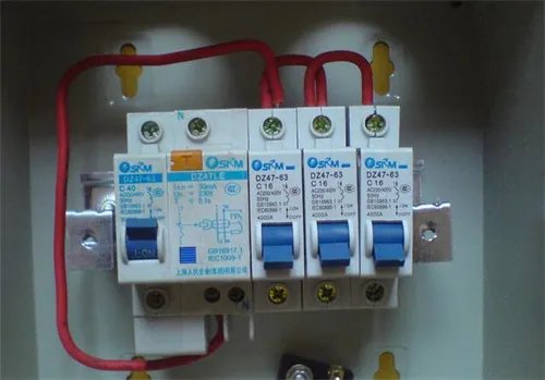 空气开关32a什么意思