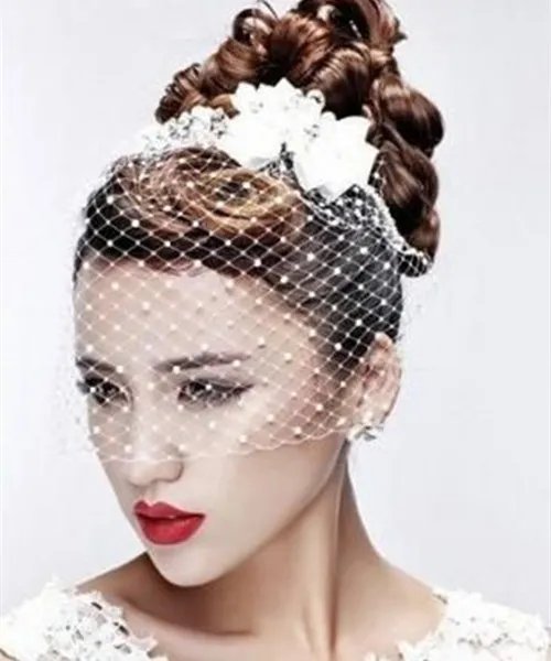 新娘妆造型图片大全 创意新娘妆造型注意事项