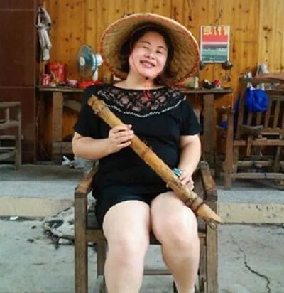 叶海燕写真照片集锦 其工作室被砸曝光