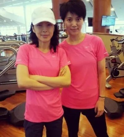 张学友老婆叫什么名及资料:张学友的老婆年轻时照片