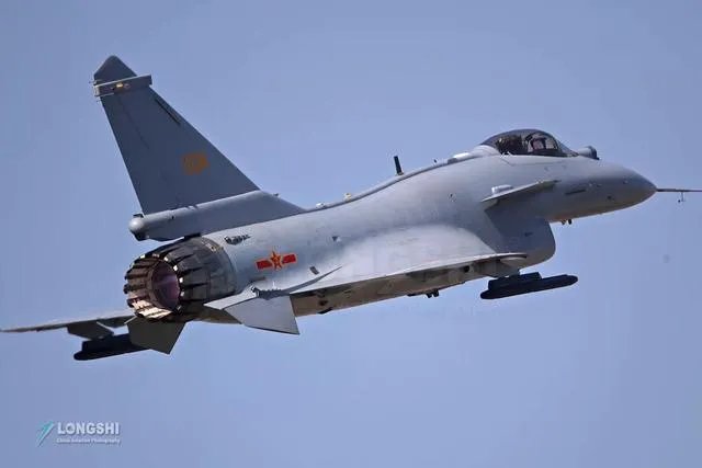 中国歼10战斗机怎么样？