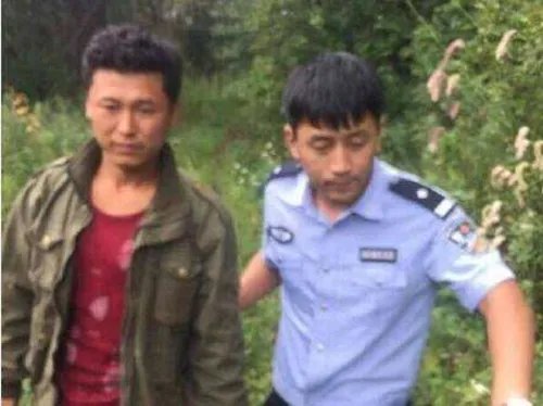 农民坐气球被吹走“万念俱灰 ” 关键时刻妻子挺身而出