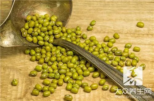 煮绿豆汤为什么会变红呢？