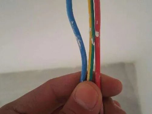 零线火线地线怎么区分