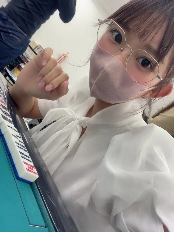 最强合法头灯！樱花妹［长泽茉里奈］火力太猛挡不住！