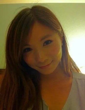 何姿自曝大尺度私照 曝大尺度照片是怎么回事