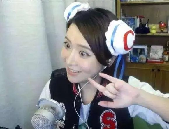 陈一发的《童话镇》为什么会火？