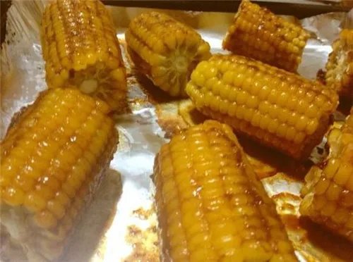 怎么用烤箱烤玉米 烤箱烤玉米需要多长时间
