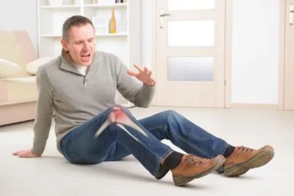 风湿的症状都有哪些 患风湿出现这5种现象