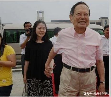 杨振宁老婆多大？杨振宁和翁帆为何不要孩子？