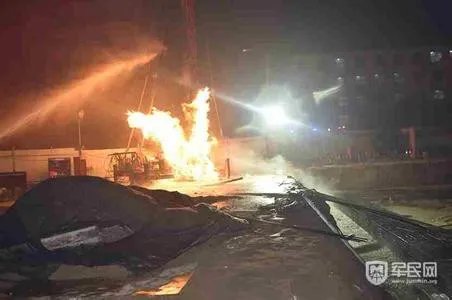 郑州地铁工地大火全过程？