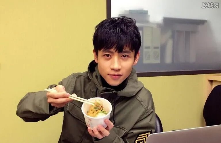 魏晨照片门事件 事件背后的真相令人震惊