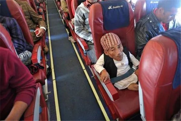 世界上最小的人排行榜前五名 因为疾病而变得矮小